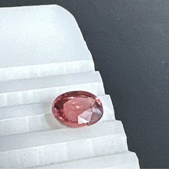 Pink Tourmaline Gemstone .90 carat oval shaped (October birthstone) - Picture 17 of 17
